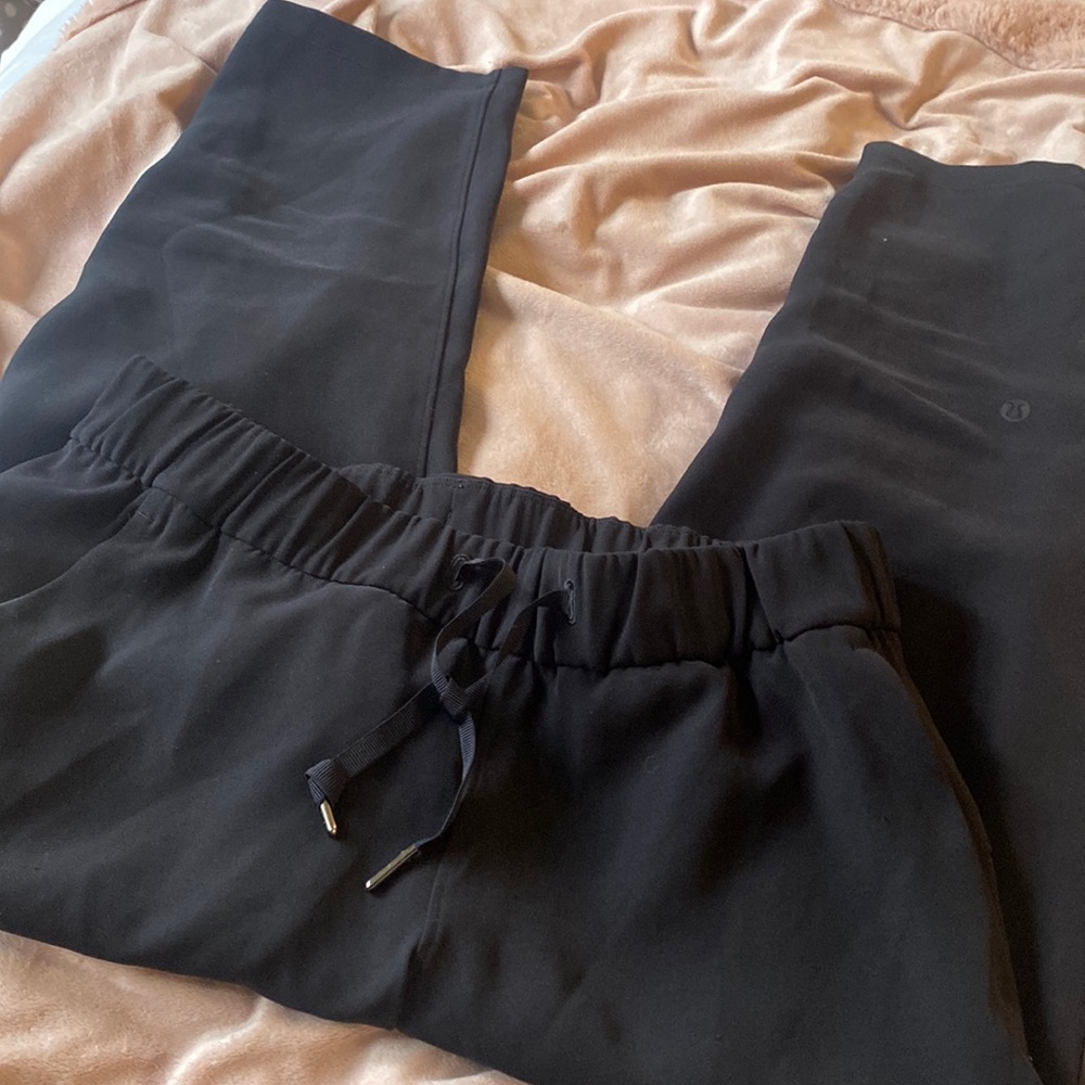 Lululemon hang out Capri pants